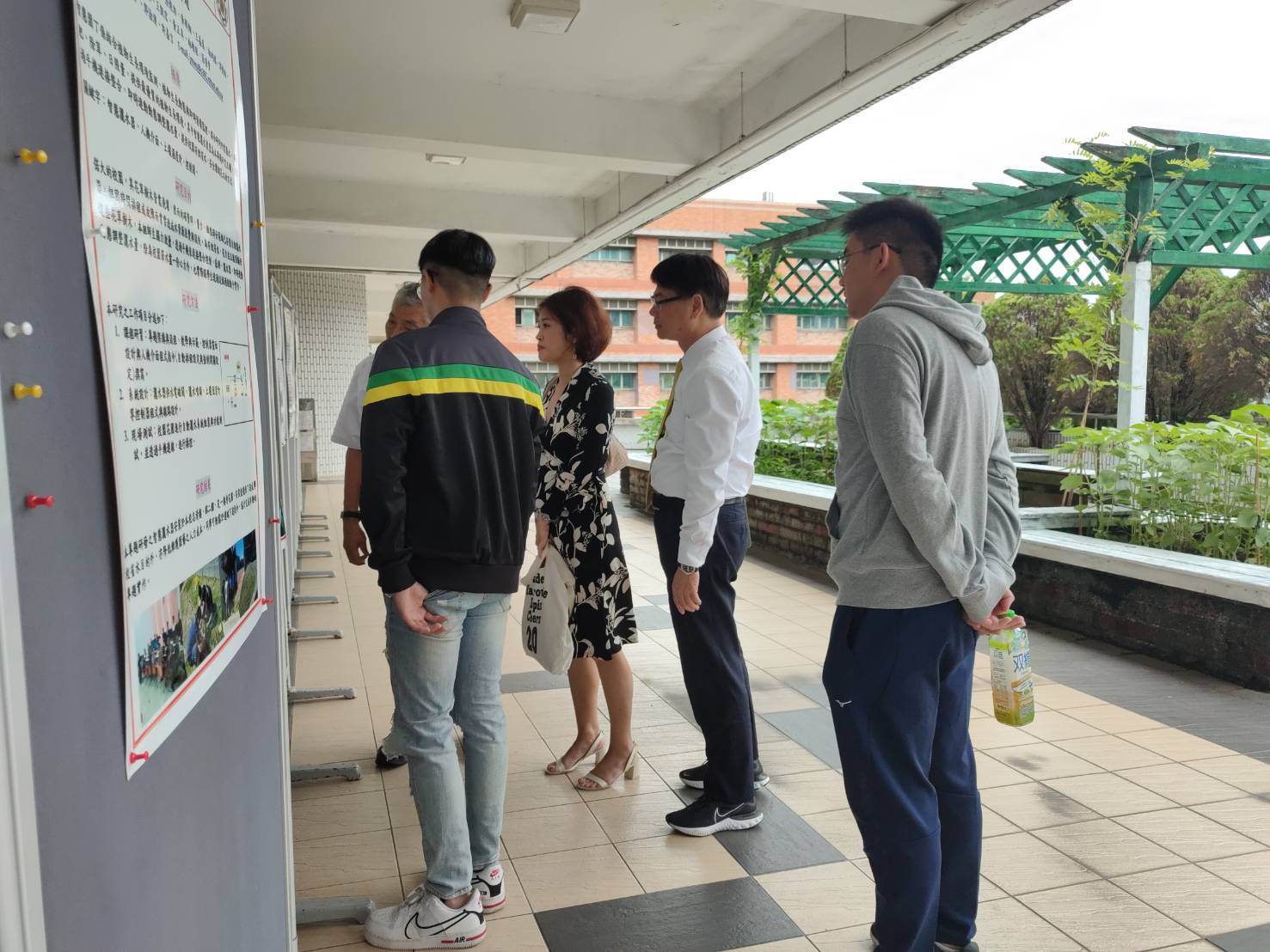 國立彰化高工文教基金會主席簡國徽先生勉勵學弟