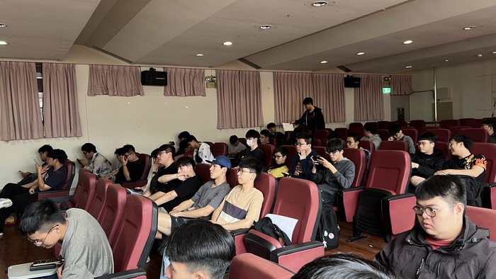 1150429校外實習緯創資通廠商說明會圖片